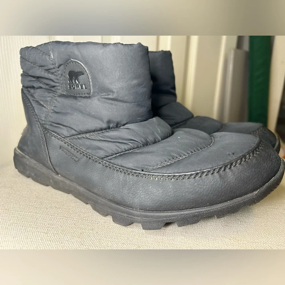 Sorel Women's Whitney Camp Waterproof Black Insulated Quilted Ankle Boots Sz 10